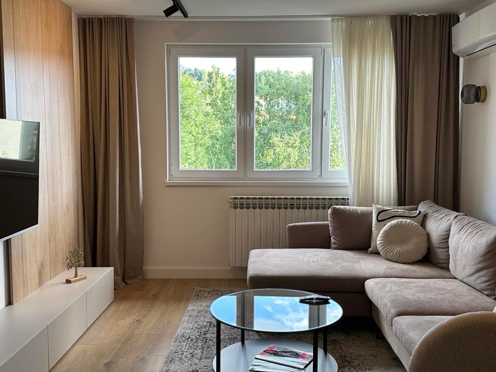 Daire Avanti - Blizina Centra,besplatan Parking I Balkon